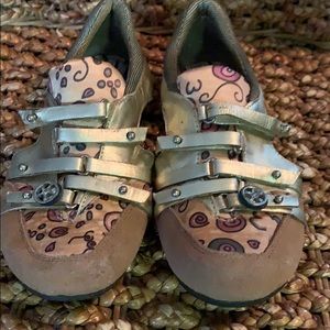 Morenatom VGUC. “M” style. Size 6